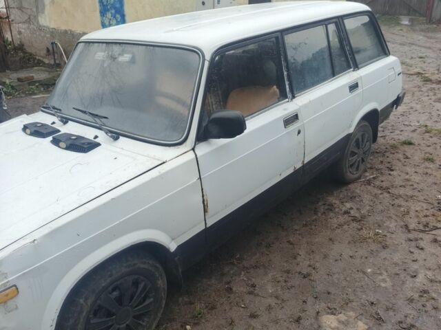 Белый ВАЗ 2104, объемом двигателя 1.5 л и пробегом 1 тыс. км за 544 $, фото 3 на Automoto.ua