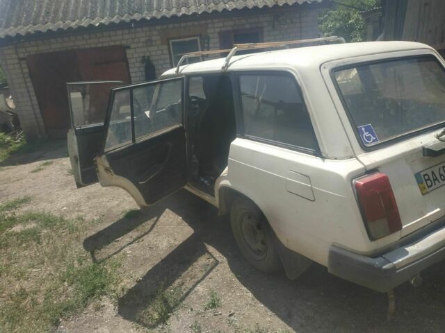 Белый ВАЗ 2104, объемом двигателя 0 л и пробегом 33 тыс. км за 800 $, фото 4 на Automoto.ua