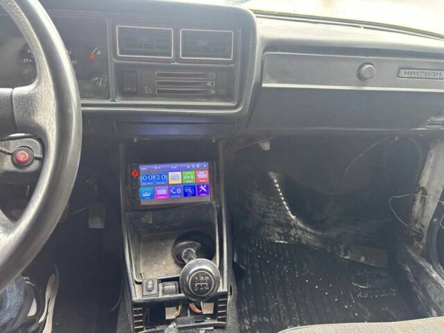 Белый ВАЗ 2104, объемом двигателя 1.5 л и пробегом 320 тыс. км за 1200 $, фото 5 на Automoto.ua