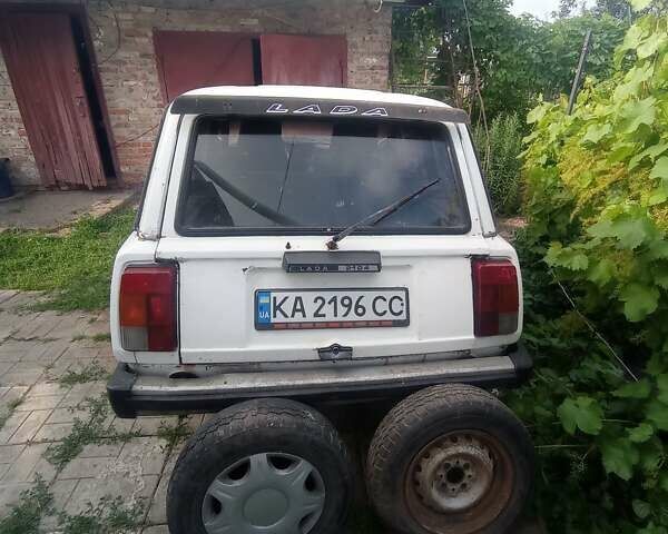 Белый ВАЗ 2104, объемом двигателя 1.45 л и пробегом 200 тыс. км за 20000 $, фото 7 на Automoto.ua