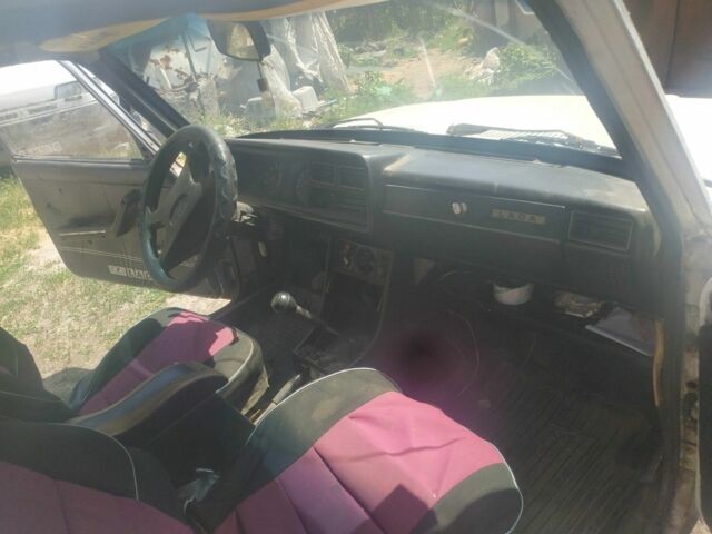 Белый ВАЗ 2104, объемом двигателя 0 л и пробегом 33 тыс. км за 700 $, фото 3 на Automoto.ua