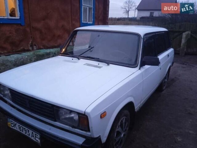 Белый ВАЗ 2104, объемом двигателя 1.45 л и пробегом 76 тыс. км за 1450 $, фото 5 на Automoto.ua