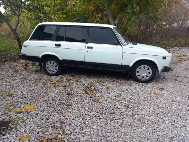 ВАЗ 2104 2002 в Тараще на Automoto.ua Белый ВАЗ 2104, объемом двигателя 1.5 л и пробегом 1 тыс. км за 550 $, фото 8 на Automoto.ua