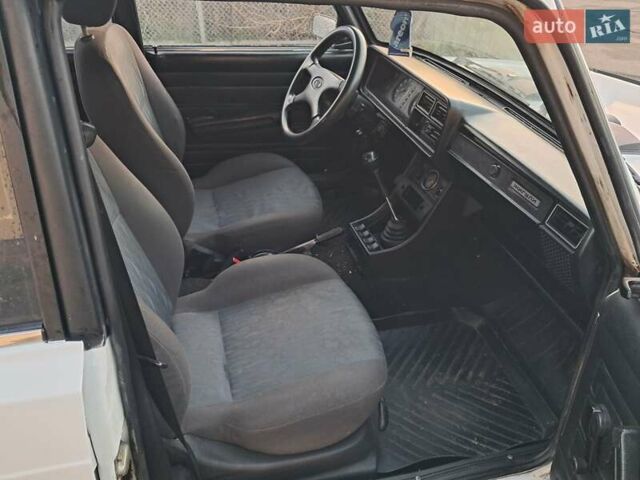 Белый ВАЗ 2104, объемом двигателя 1.45 л и пробегом 500 тыс. км за 992 $, фото 12 на Automoto.ua