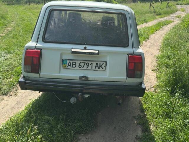 Белый ВАЗ 2104, объемом двигателя 1.5 л и пробегом 75 тыс. км за 600 $, фото 3 на Automoto.ua