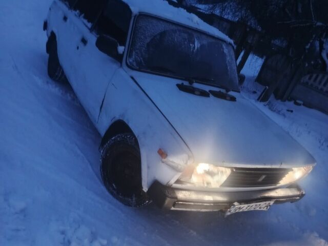 Белый ВАЗ 2104, объемом двигателя 2 л и пробегом 1 тыс. км за 368 $, фото 2 на Automoto.ua
