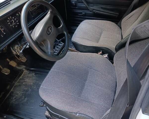 Белый ВАЗ 2104, объемом двигателя 1.45 л и пробегом 95 тыс. км за 1600 $, фото 4 на Automoto.ua