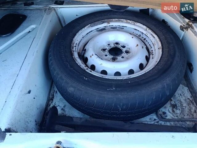 Білий ВАЗ 2104, об'ємом двигуна 1.45 л та пробігом 222 тис. км за 1100 $, фото 61 на Automoto.ua