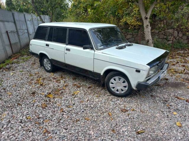 ВАЗ 2104 2002 в Тараще на Automoto.ua Белый ВАЗ 2104, объемом двигателя 1.5 л и пробегом 1 тыс. км за 550 $, фото 12 на Automoto.ua