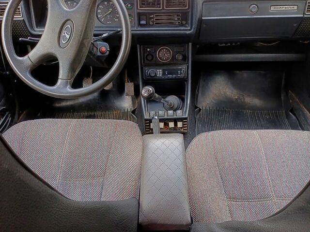 Белый ВАЗ 2104, объемом двигателя 1.5 л и пробегом 200 тыс. км за 900 $, фото 3 на Automoto.ua