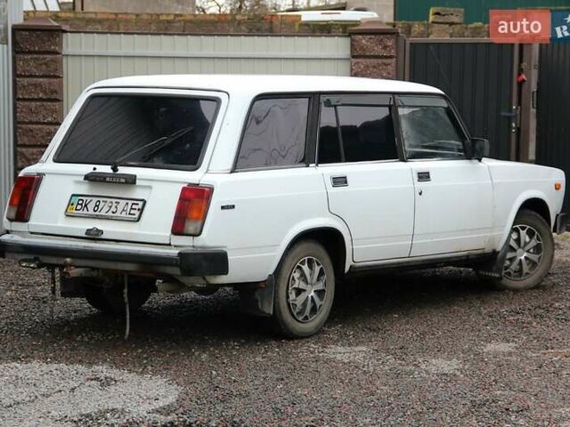 Белый ВАЗ 2104, объемом двигателя 1.45 л и пробегом 76 тыс. км за 1250 $, фото 4 на Automoto.ua