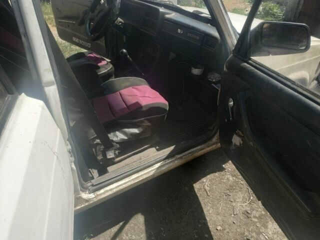 Белый ВАЗ 2104, объемом двигателя 0 л и пробегом 33 тыс. км за 700 $, фото 8 на Automoto.ua