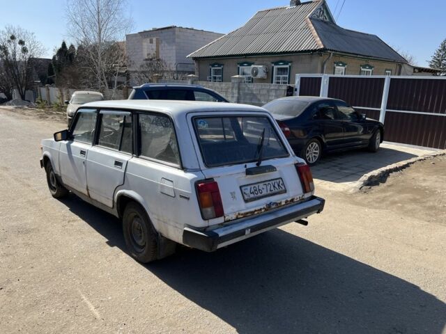 Белый ВАЗ 2104, объемом двигателя 0 л и пробегом 180 тыс. км за 520 $, фото 3 на Automoto.ua