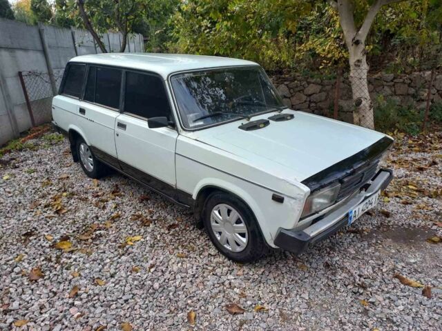 ВАЗ 2104 2002 в Тараще на Automoto.ua Белый ВАЗ 2104, объемом двигателя 1.5 л и пробегом 1 тыс. км за 550 $, фото 18 на Automoto.ua