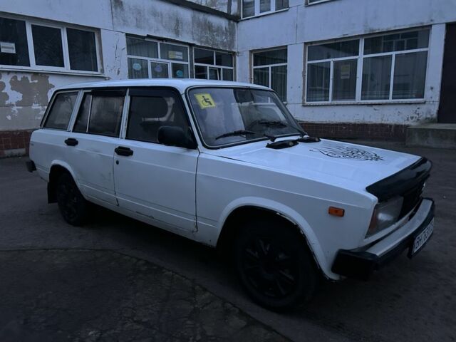 Белый ВАЗ 2104, объемом двигателя 1.5 л и пробегом 222 тыс. км за 750 $, фото 4 на Automoto.ua