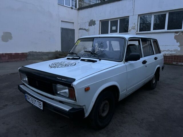 Белый ВАЗ 2104, объемом двигателя 1.5 л и пробегом 222 тыс. км за 750 $, фото 2 на Automoto.ua