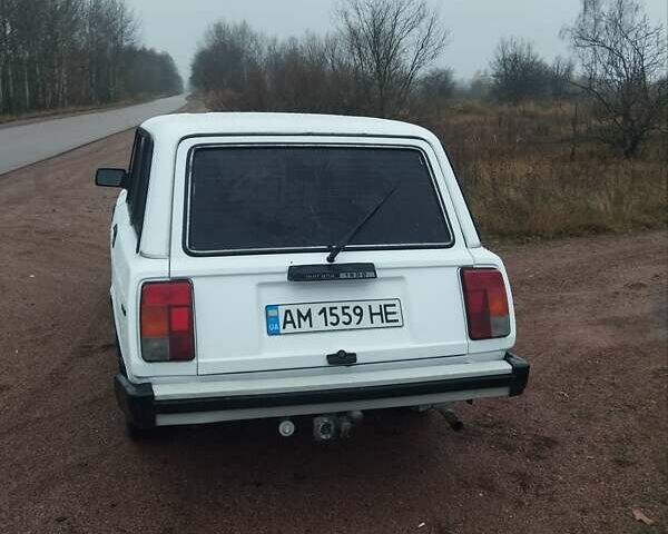 Белый ВАЗ 2104, объемом двигателя 1.45 л и пробегом 60 тыс. км за 1200 $, фото 3 на Automoto.ua