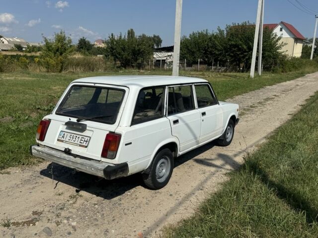 Белый ВАЗ 2104, объемом двигателя 1.5 л и пробегом 125 тыс. км за 601 $, фото 5 на Automoto.ua
