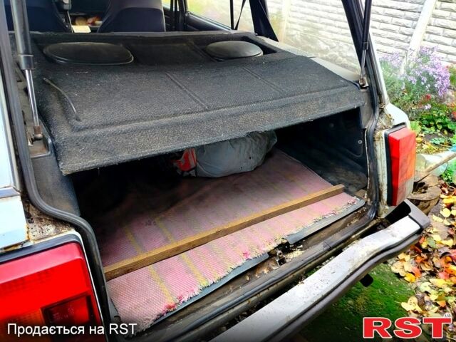 Белый ВАЗ 2104, объемом двигателя 1.5 л и пробегом 91 тыс. км за 1190 $, фото 4 на Automoto.ua