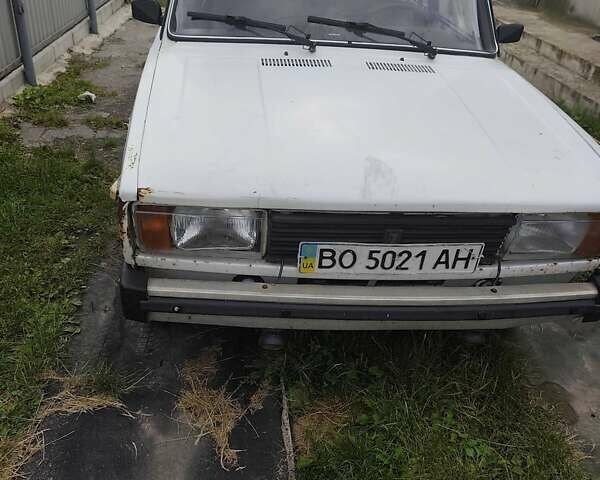 Белый ВАЗ 2104, объемом двигателя 1.5 л и пробегом 800 тыс. км за 1500 $, фото 4 на Automoto.ua