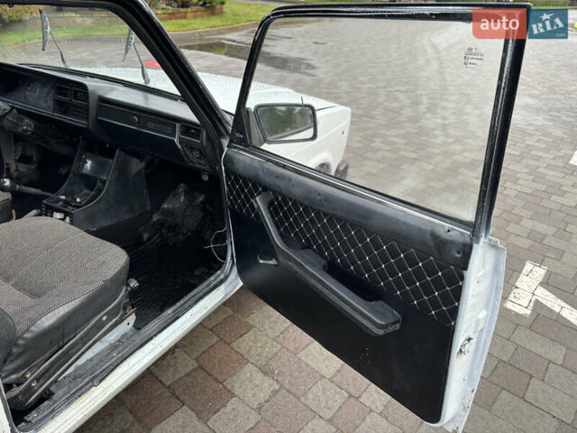 Білий ВАЗ 2104, об'ємом двигуна 1.5 л та пробігом 51 тис. км за 700 $, фото 11 на Automoto.ua