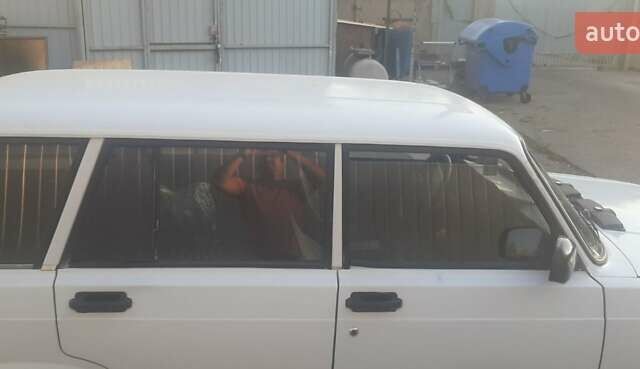 Белый ВАЗ 2104, объемом двигателя 1.57 л и пробегом 683 тыс. км за 2500 $, фото 2 на Automoto.ua