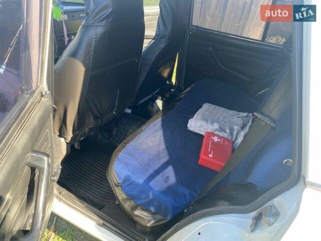 Белый ВАЗ 2104, объемом двигателя 1.45 л и пробегом 140 тыс. км за 1100 $, фото 2 на Automoto.ua