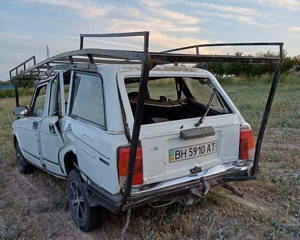 Белый ВАЗ 2104, объемом двигателя 1.45 л и пробегом 100 тыс. км за 600 $, фото 6 на Automoto.ua