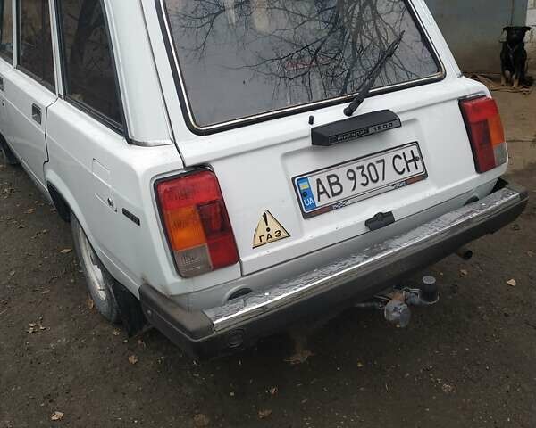 Белый ВАЗ 2104, объемом двигателя 1.5 л и пробегом 85 тыс. км за 2634 $, фото 3 на Automoto.ua