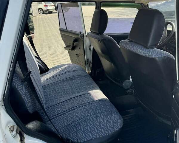 Білий ВАЗ 2104, об'ємом двигуна 1.5 л та пробігом 129 тис. км за 2000 $, фото 3 на Automoto.ua