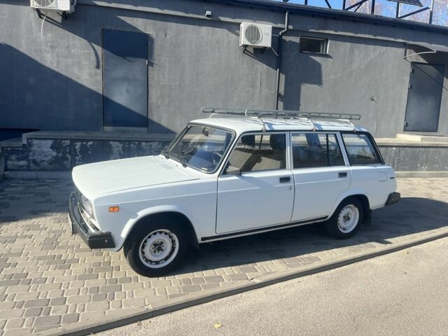Белый ВАЗ 2104, объемом двигателя 1.6 л и пробегом 13 тыс. км за 1900 $, фото 4 на Automoto.ua