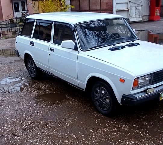 Белый ВАЗ 2104, объемом двигателя 1.5 л и пробегом 90 тыс. км за 1500 $, фото 1 на Automoto.ua