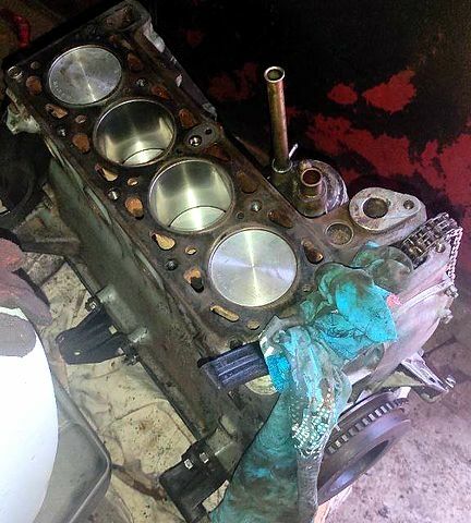 Белый ВАЗ 2104, объемом двигателя 1.5 л и пробегом 90 тыс. км за 1500 $, фото 6 на Automoto.ua