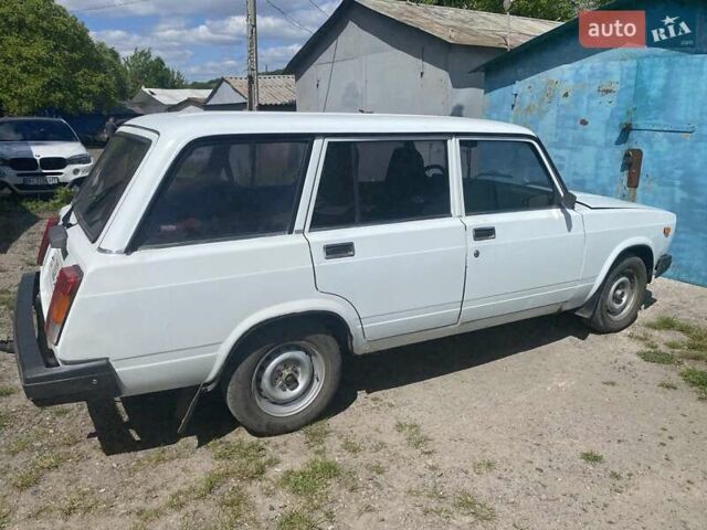 Белый ВАЗ 2104, объемом двигателя 1.5 л и пробегом 118 тыс. км за 2000 $, фото 2 на Automoto.ua
