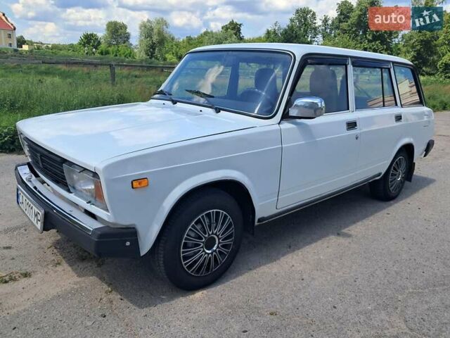Белый ВАЗ 2104, объемом двигателя 1.5 л и пробегом 106 тыс. км за 1500 $, фото 2 на Automoto.ua