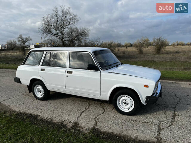 Білий ВАЗ 2104, об'ємом двигуна 1.58 л та пробігом 200 тис. км за 2600 $, фото 1 на Automoto.ua