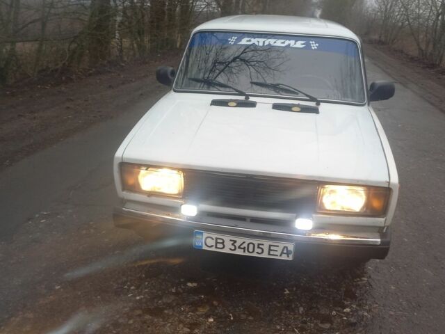 Белый ВАЗ 2104, объемом двигателя 0 л и пробегом 70 тыс. км за 900 $, фото 2 на Automoto.ua