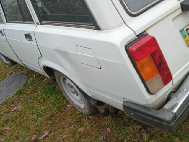 Білий ВАЗ 2104, об'ємом двигуна 1.45 л та пробігом 61 тис. км за 1181 $, фото 7 на Automoto.ua