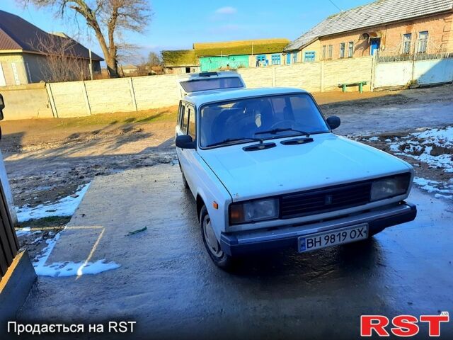 Белый ВАЗ 2104, объемом двигателя 1.6 л и пробегом 70 тыс. км за 1350 $, фото 1 на Automoto.ua