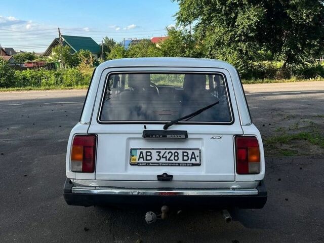 Білий ВАЗ 2104, об'ємом двигуна 1.57 л та пробігом 100 тис. км за 2000 $, фото 5 на Automoto.ua
