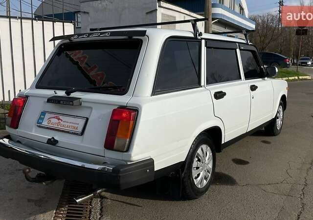 Белый ВАЗ 2104, объемом двигателя 1.5 л и пробегом 116 тыс. км за 1999 $, фото 4 на Automoto.ua