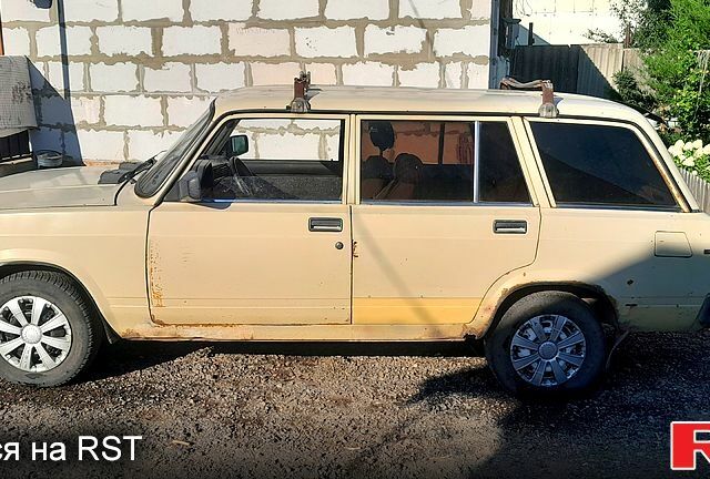 Бежевый ВАЗ 2104, объемом двигателя 1.5 л и пробегом 100 тыс. км за 550 $, фото 5 на Automoto.ua