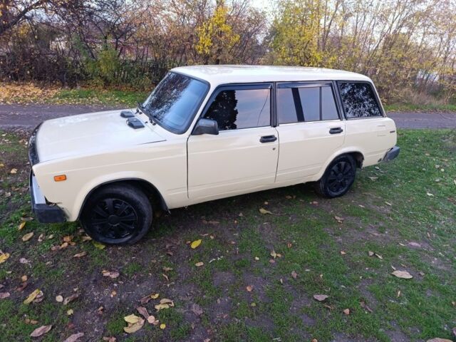 Бежевый ВАЗ 2104, объемом двигателя 1.5 л и пробегом 100 тыс. км за 1000 $, фото 3 на Automoto.ua