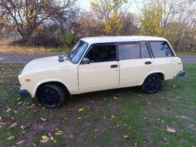 Бежевый ВАЗ 2104, объемом двигателя 1.5 л и пробегом 100 тыс. км за 1000 $, фото 4 на Automoto.ua