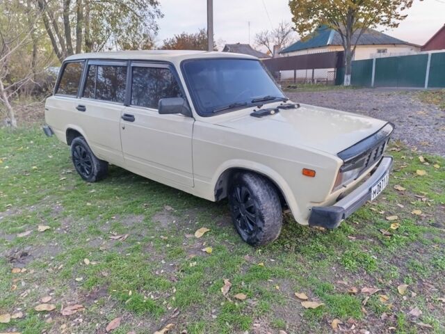 Бежевый ВАЗ 2104, объемом двигателя 1.5 л и пробегом 100 тыс. км за 1000 $, фото 11 на Automoto.ua