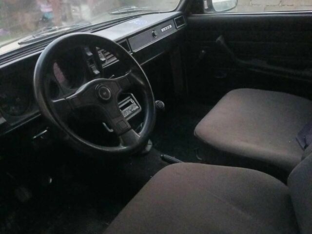 Бежевый ВАЗ 2104, объемом двигателя 8 л и пробегом 15 тыс. км за 900 $, фото 6 на Automoto.ua