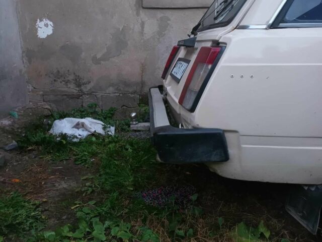 Бежевый ВАЗ 2104, объемом двигателя 8 л и пробегом 15 тыс. км за 900 $, фото 4 на Automoto.ua