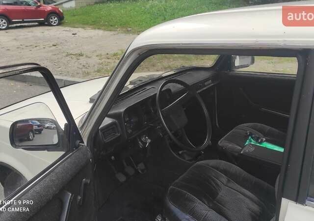 Бежевий ВАЗ 2104, об'ємом двигуна 1.5 л та пробігом 300 тис. км за 650 $, фото 1 на Automoto.ua