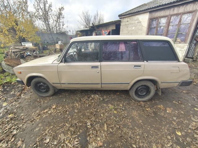 Бежевый ВАЗ 2104, объемом двигателя 1.3 л и пробегом 200 тыс. км за 596 $, фото 2 на Automoto.ua
