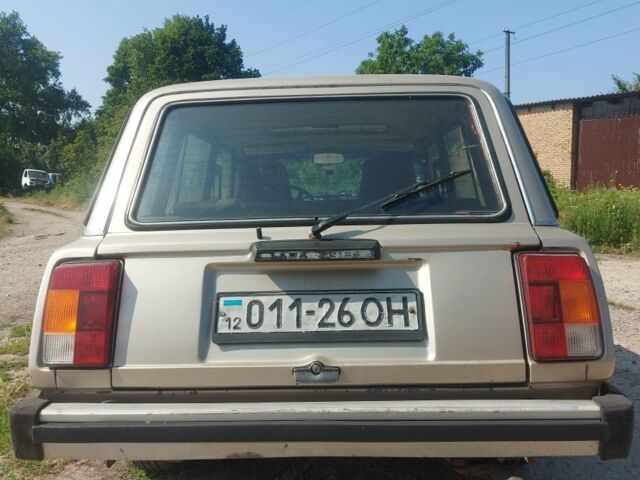 Бежевый ВАЗ 2104, объемом двигателя 1.5 л и пробегом 300 тыс. км за 1100 $, фото 2 на Automoto.ua